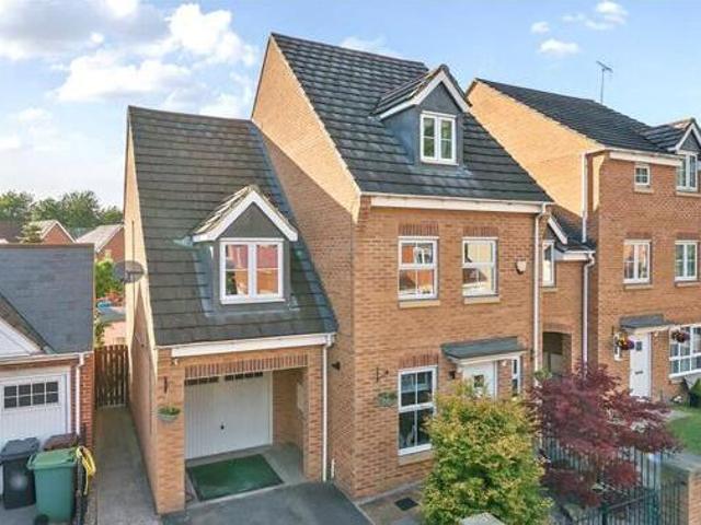 House for sale in Pudsey, West Yorkshire