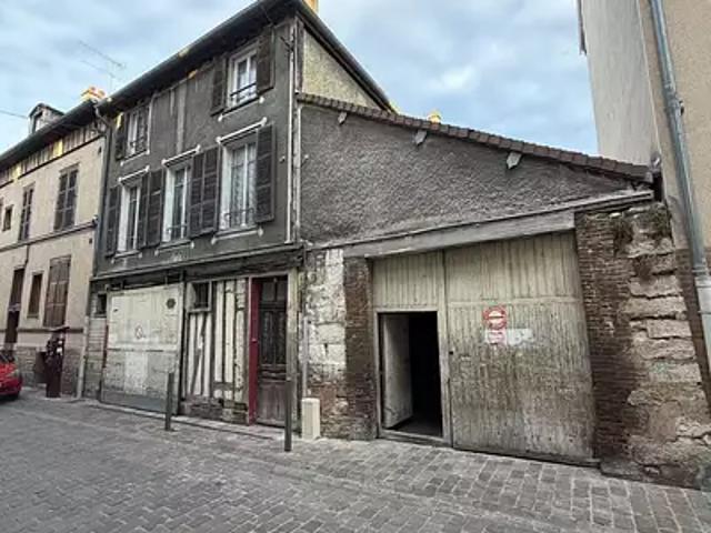 Maison vente à Troyes, Aube