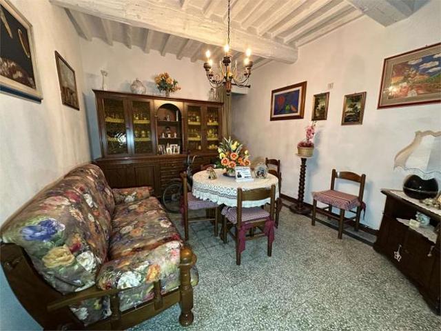 Villa Indipendente in vendita a San Colombano, Capannori