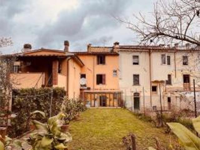 Villa Indipendente in vendita a Capannori, Toscana