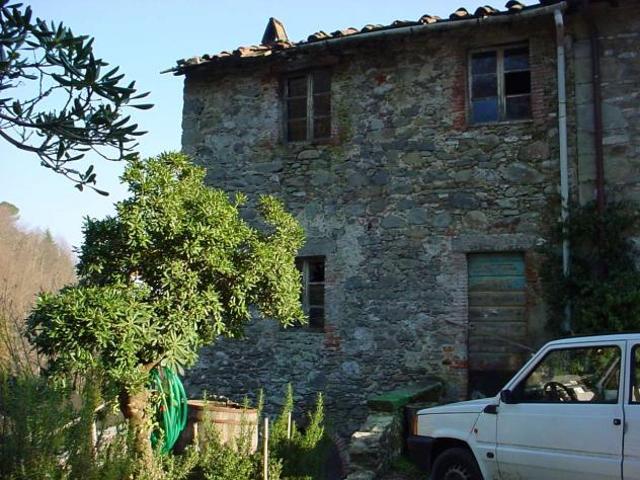 Villa Indipendente in vendita a Unione dei comuni Media Valle del Serchio, Pescaglia