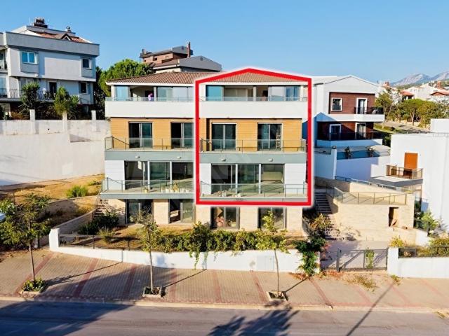 Güzelbahçe, İzmir içerisinde satılık Villa