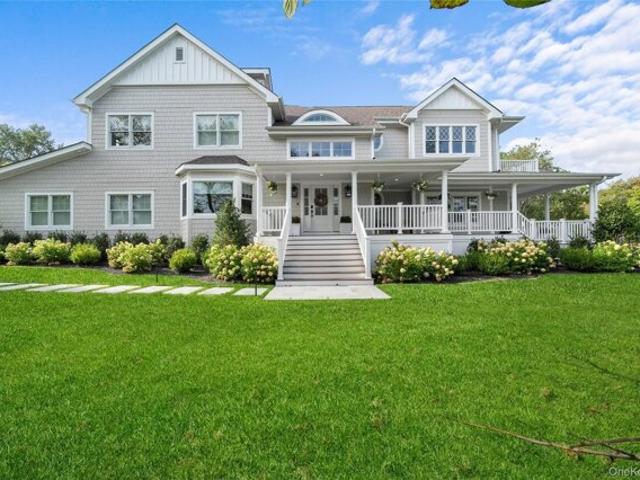House for sale in Bohemia, New York