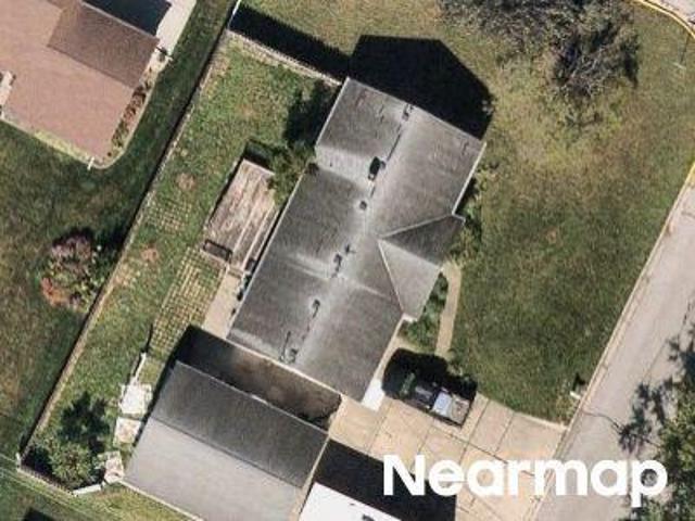 House for sale in Ashwaubenon, Wisconsin