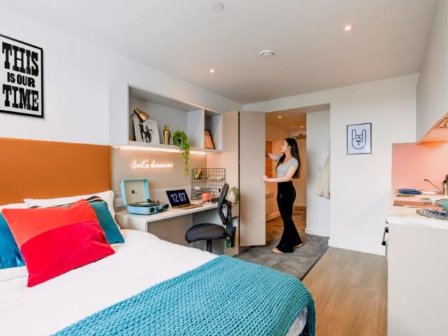Studio for rent in Salford Quays, Salford