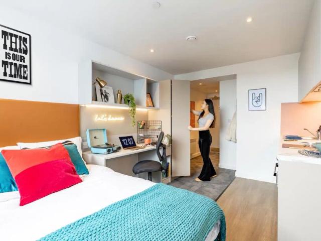Studio for rent in Salford Quays, Salford