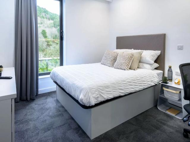 Apartment for rent in Nangreaves, Wales