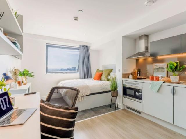 Studio for rent in Salford Quays, Salford