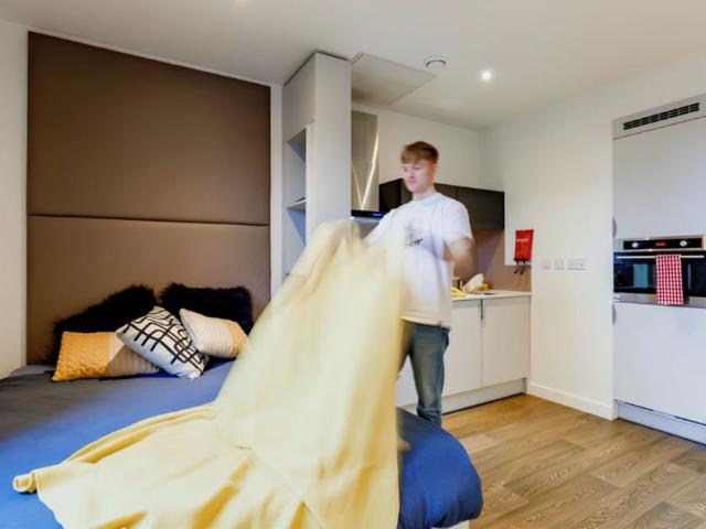 Studio for rent in West Midlands