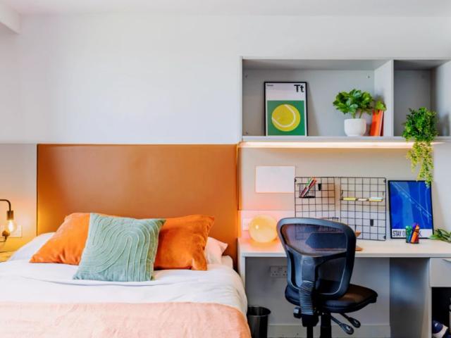 Room for rent in Salford Quays, Salford