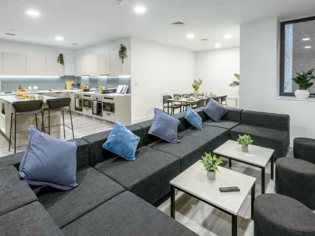 Room for rent in Spinney Hills, Old Wharf
