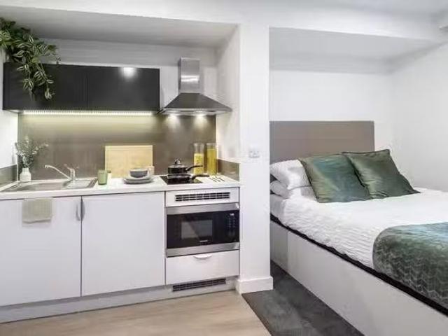 Apartment for rent in Nangreaves, Wales