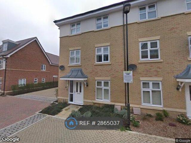 House for rent in Ickenham, Greater London