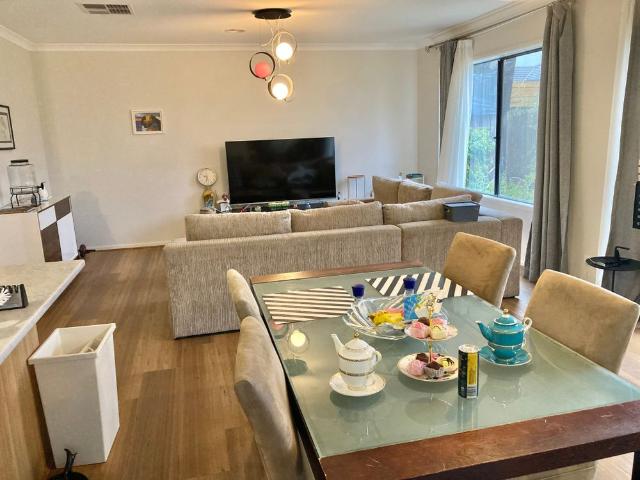 Room for rent in Camerons Creek, Victoria