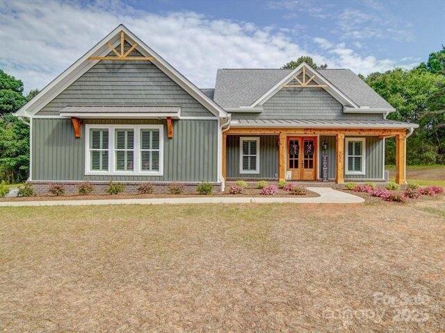 House for sale in Wingate