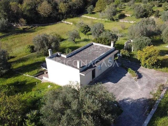 Rustico in vendita a Cisternino, Brindisi