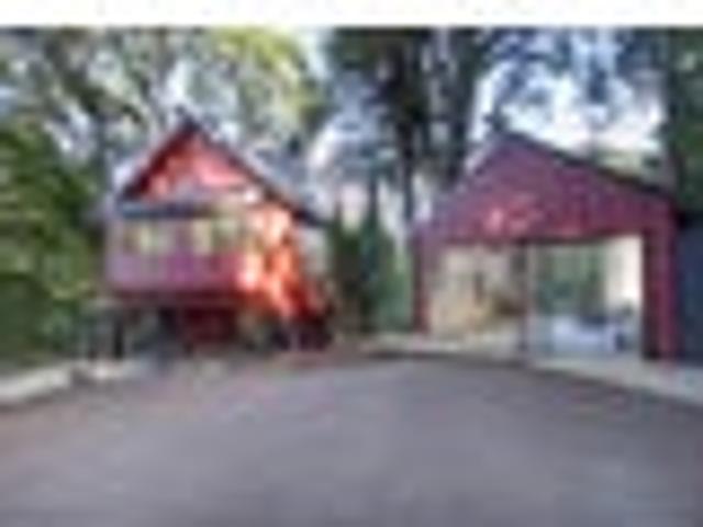 House for sale in Oratia, Oroua County