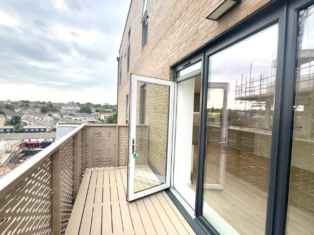 Apartment for rent in New Town, Monks Orchard