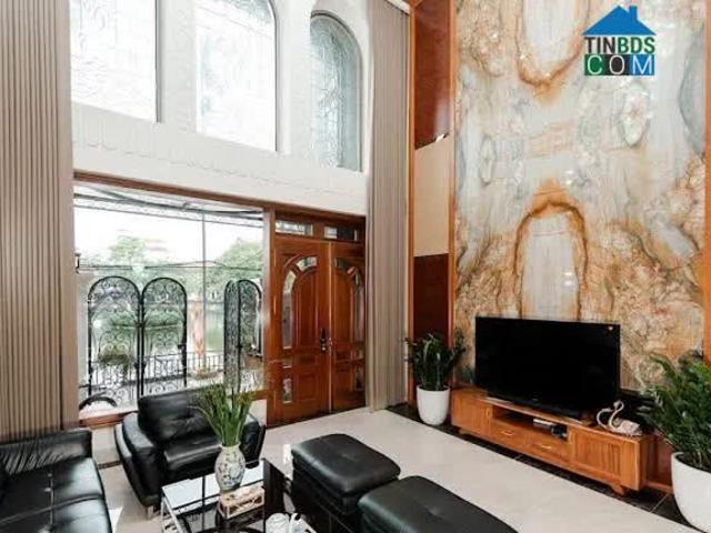 Nhà mặt phố bán tại Hoàn Kiếm, Hà Nội