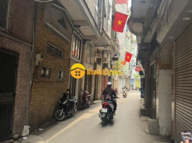 Nhà mặt phố bán