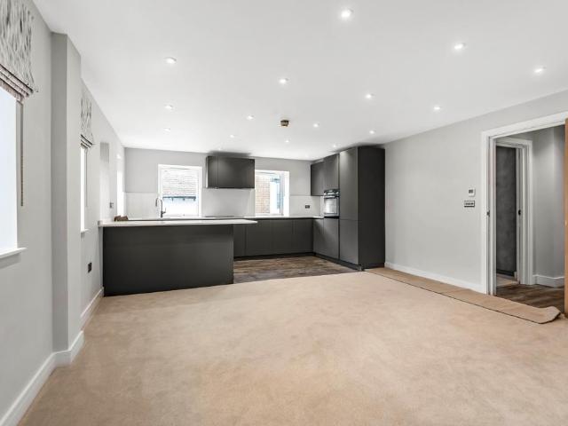 Apartment for rent in Gerrards Cross, Denham