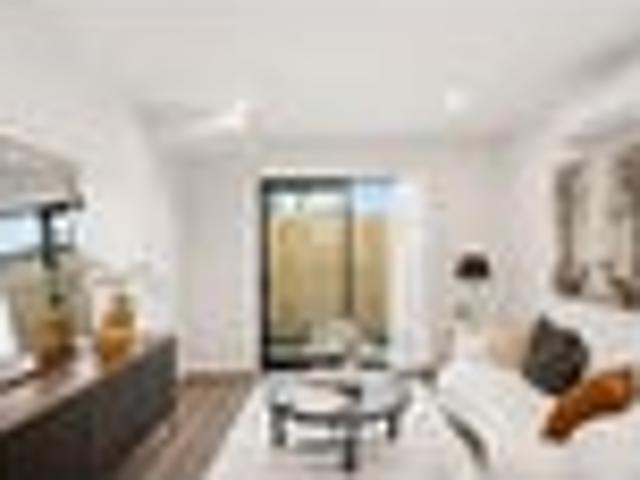 Townhouse for sale in Balmoral