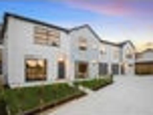 Townhouse for sale in Balmoral