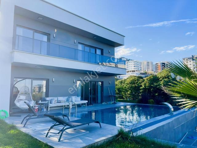Körfez, Atakum içerisinde satılık Villa