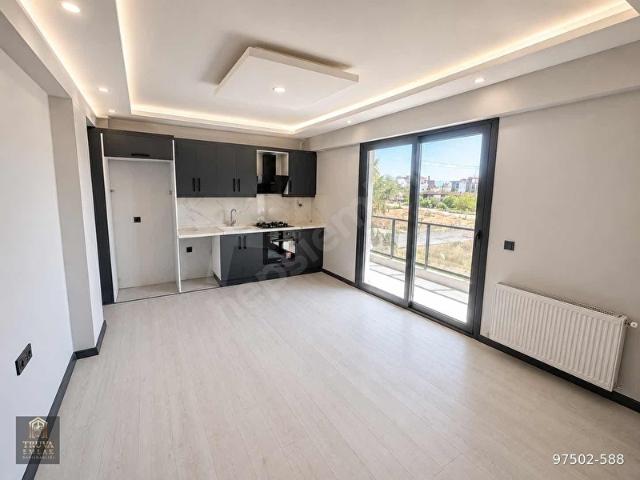Burhaniye, Balikesir içerisinde satılık mülk