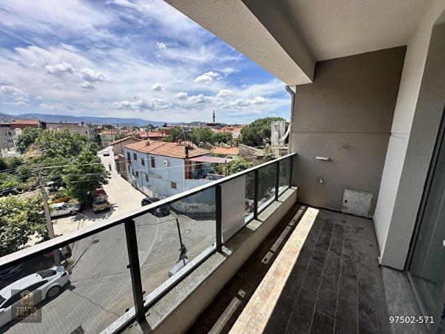 Burhaniye, Balikesir içerisinde satılık mülk