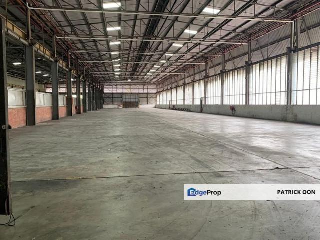 Warehouse for rent in TSI Business Industrial Park, Kepong