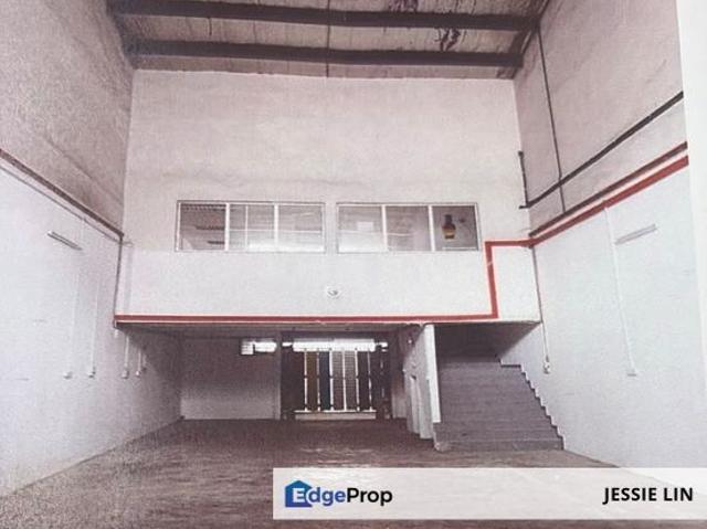 Warehouse for rent in TSI Business Industrial Park, Kepong