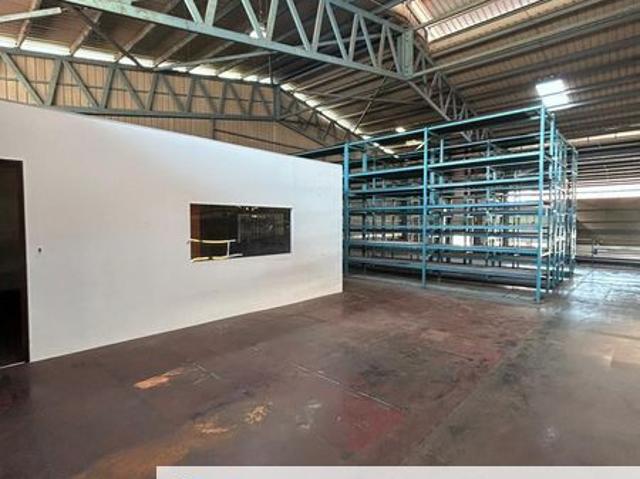 Warehouse for rent in TSI Business Industrial Park, Kepong