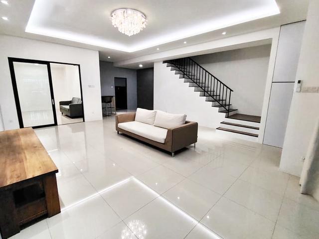 Terraced House for rent in Kuching, Bahagian Kuching