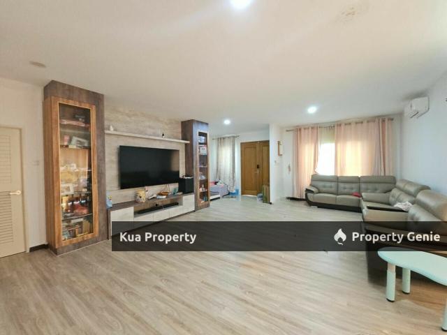Terraced House for sale in Kuching