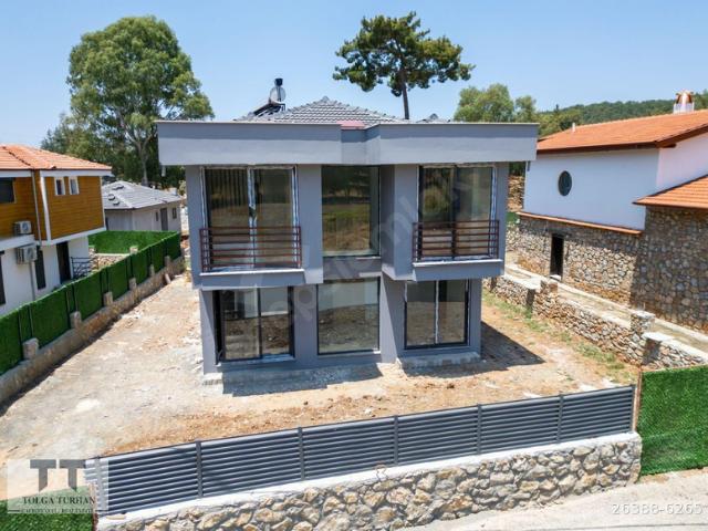 Karabörtlen, Ula içerisinde satılık Villa