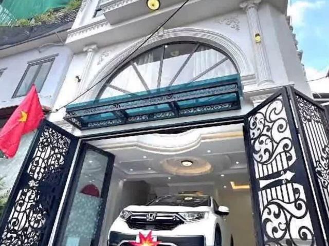 Nhà mặt phố bán tại Hoàn Kiếm, Hà Nội