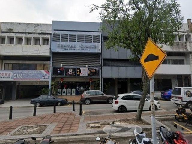 Shop for rent in Country Heights Damansara, Kuala Lumpur
