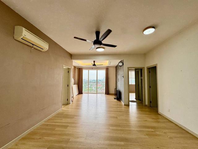 Condominium for sale in Petaling, Alam Impian