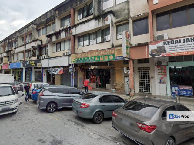Shop for rent in Petaling, Alam Impian