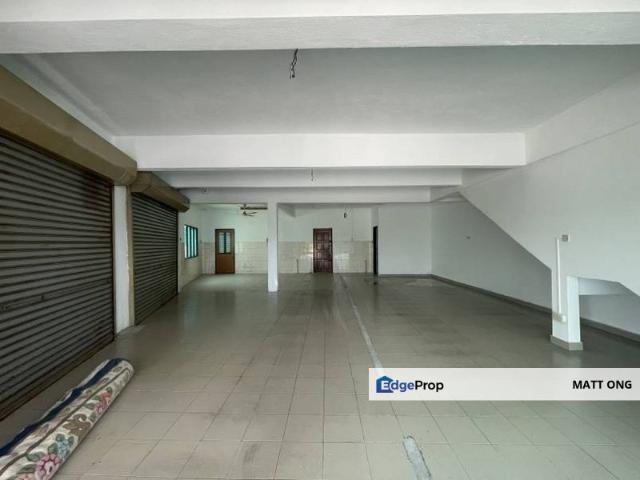 Shop for sale in Petaling, Alam Impian