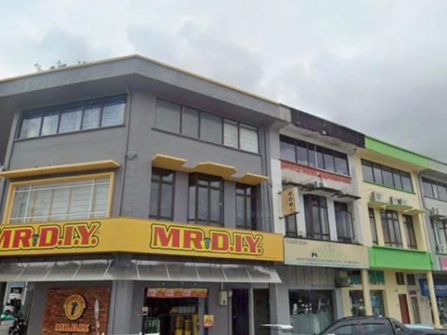 Shop for sale in Petaling, Alam Impian