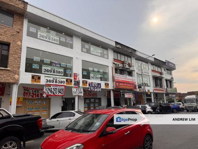 Shop for rent in Petaling, Alam Impian