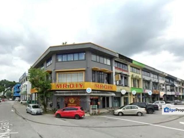 Shop for rent in Petaling, Alam Impian