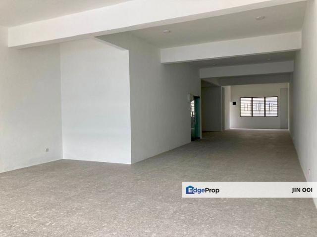 Shop for rent in Petaling, Alam Impian