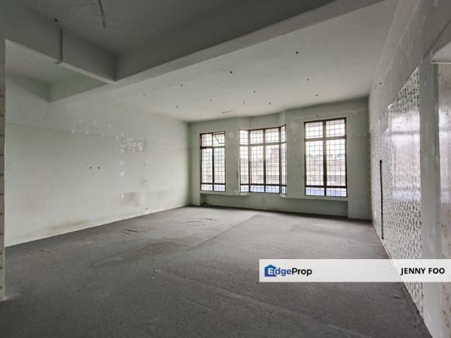 Shop for rent in Petaling, Alam Impian