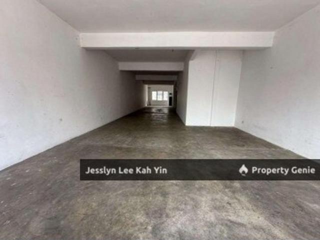 Shop for rent in Petaling, Alam Impian