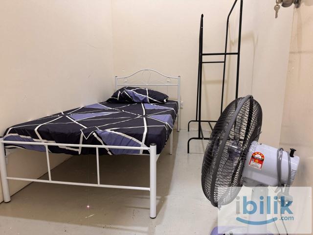 Room for rent in Seksyen U8, Shah Alam