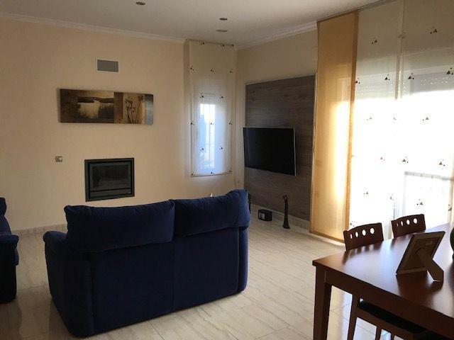 Casa en venta en Cantillana, Andalucía