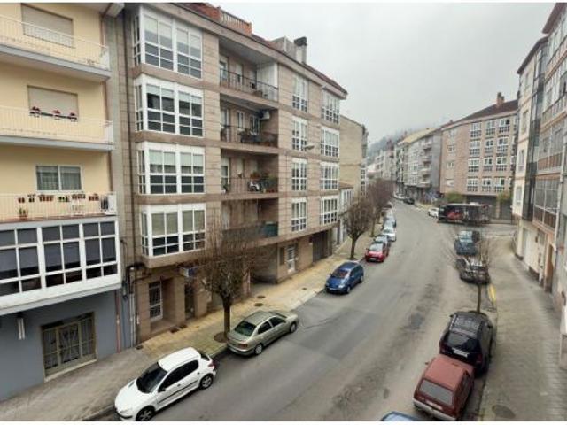 Piso en venta en A Lonia de Abaixo, Ourense
